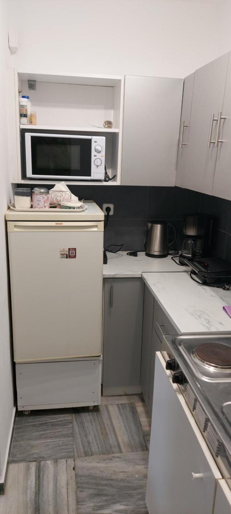 Helen'S Cozy Studio 阿特米达 外观 照片
